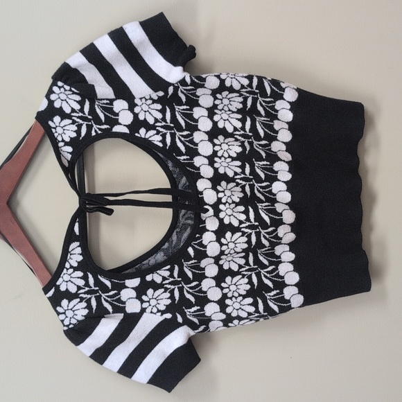 Anthropologie Maeve Black & White Trixie Sweater Top Large - Picture 4 of 7
